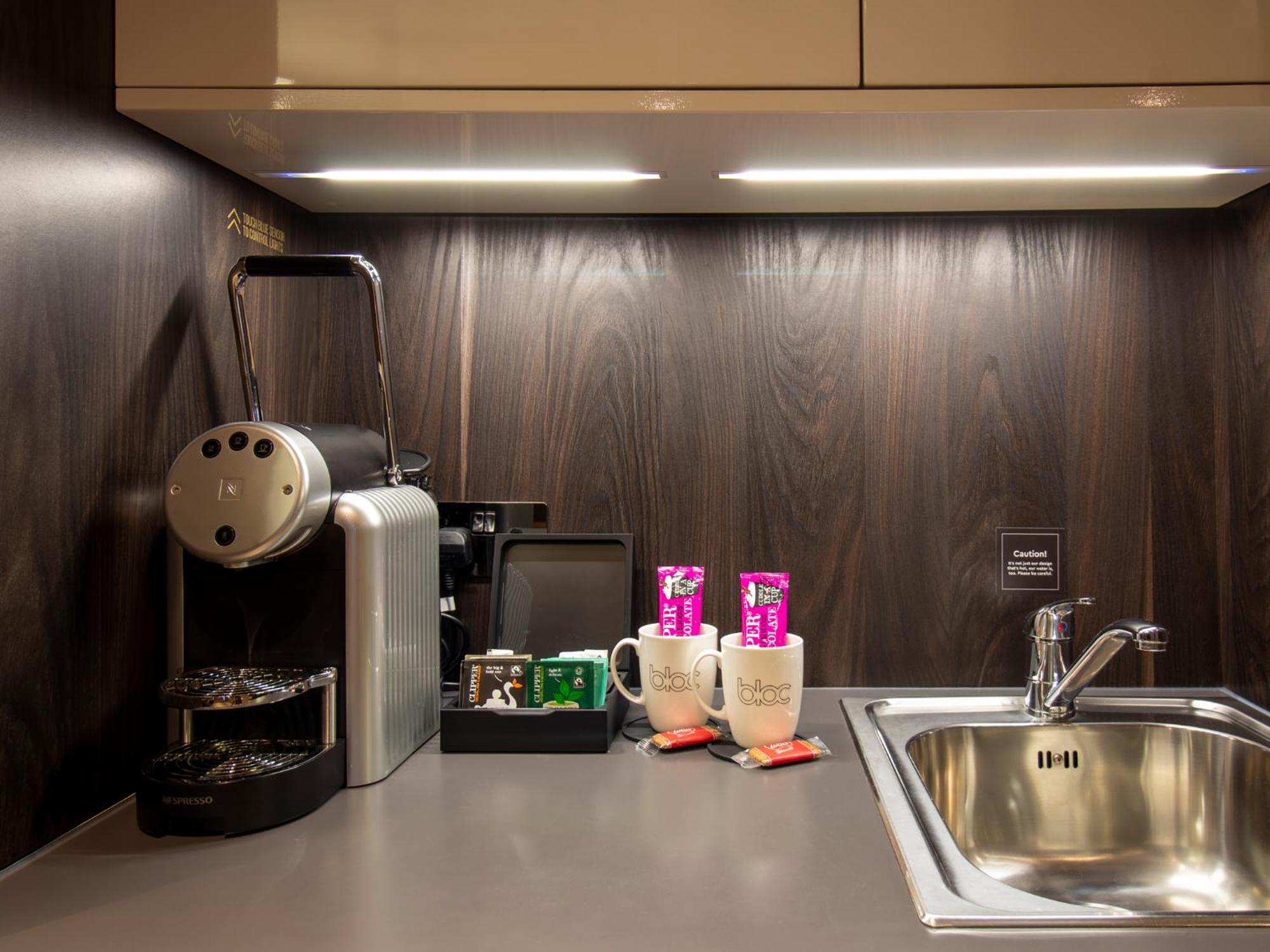 Bloc Hotel Birmingham Bagian luar foto
