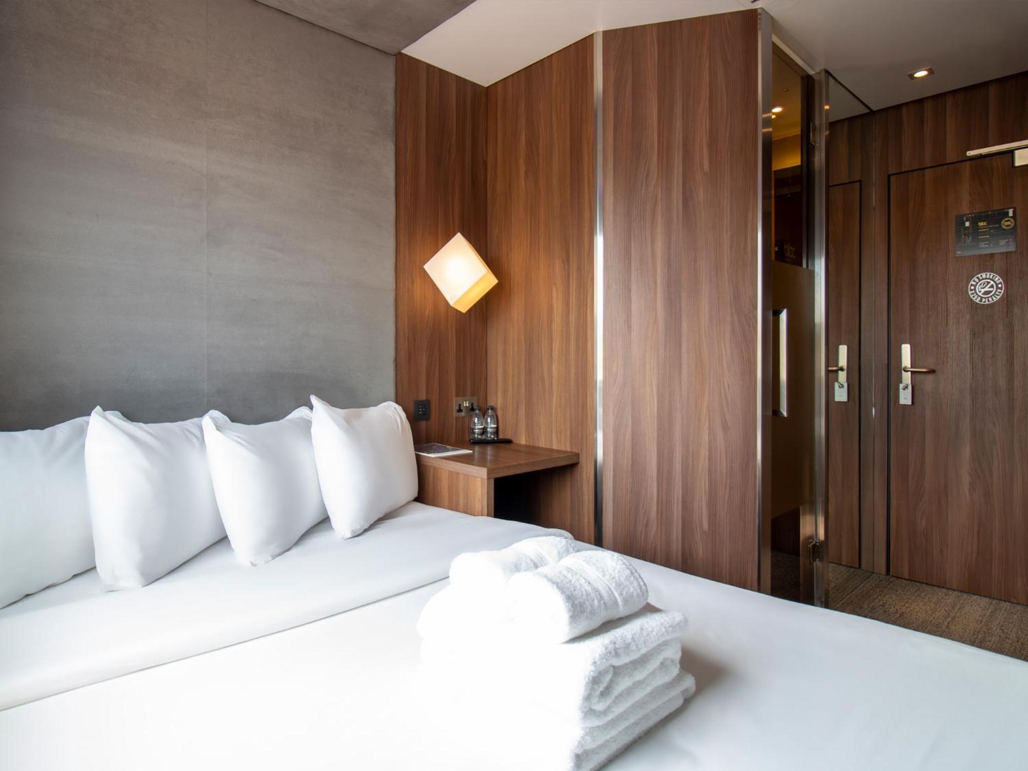 Bloc Hotel Birmingham Bagian luar foto