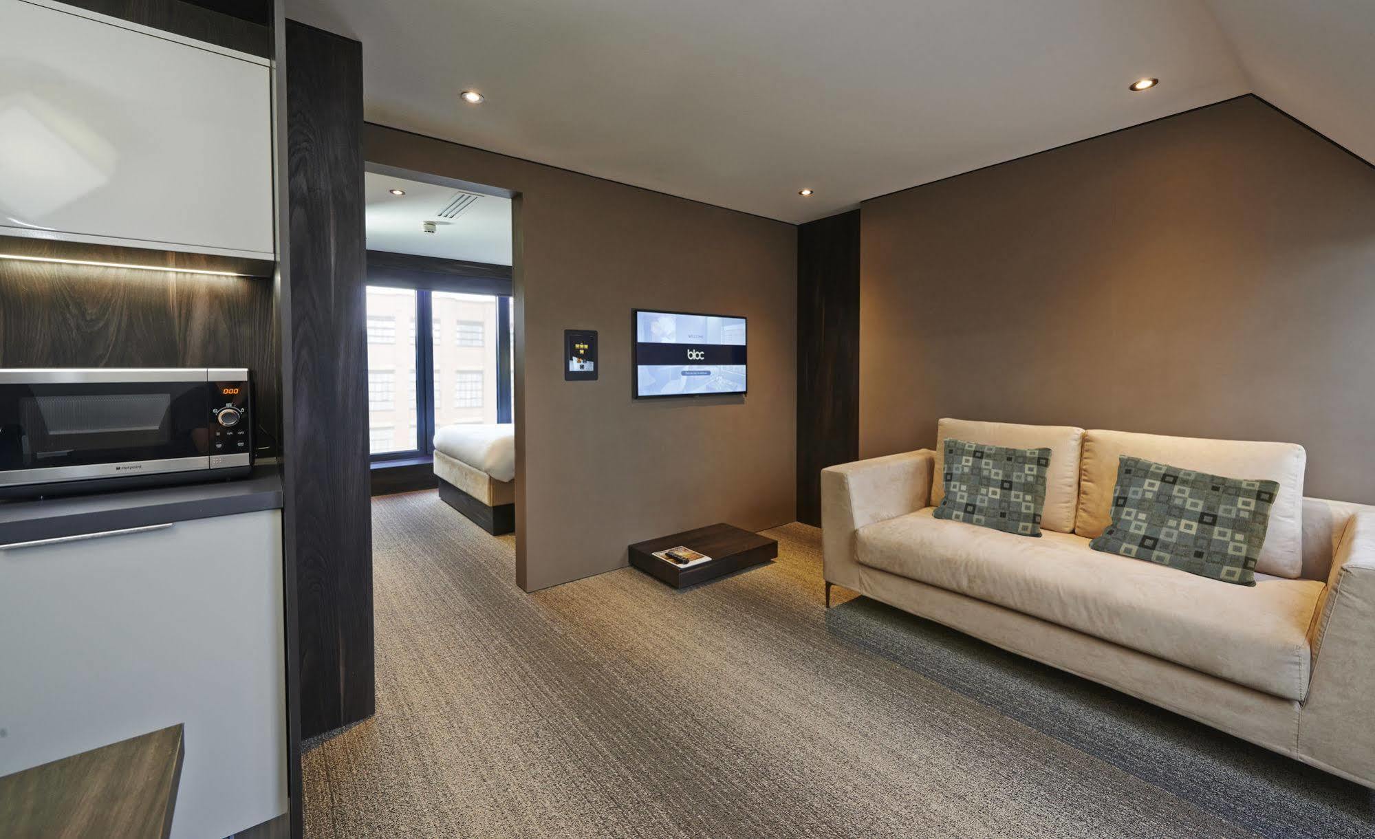 Bloc Hotel Birmingham Bagian luar foto