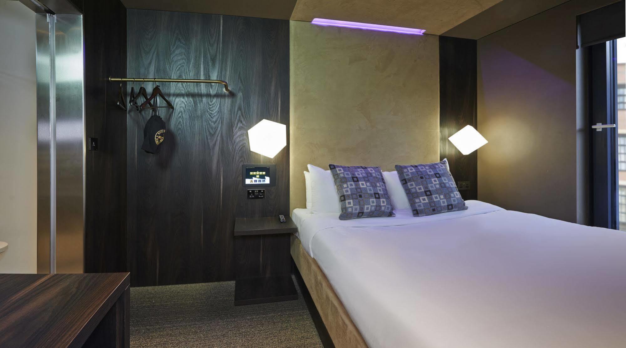 Bloc Hotel Birmingham Bagian luar foto